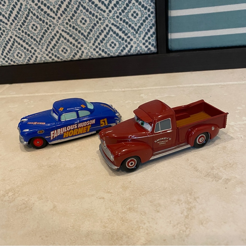 Set of Two Disney Cars Die-cast Vehicles